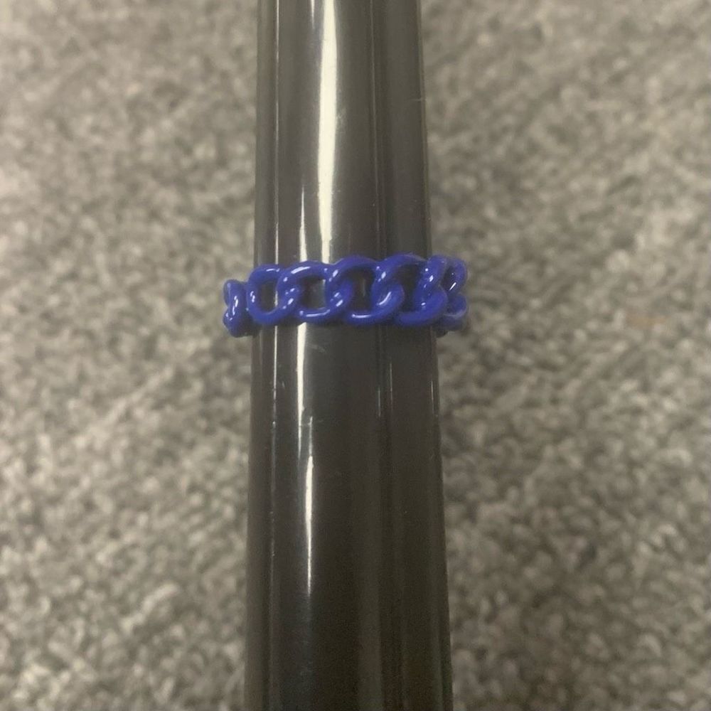 Blue Chainlink Ring - Picture 2 of 3